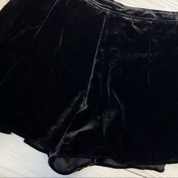 Free People Dance The Night Away black velvet skort size 12 - Picture 6 of 16